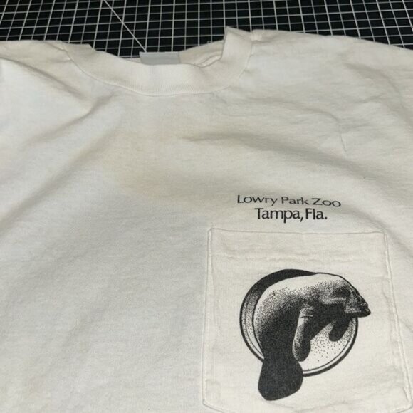 VTG Lowry Park Zoo Tampa Fla Gentle Giants XL T-Shirt Manatee Graphic Pocket Tee - Picture 6 of 8